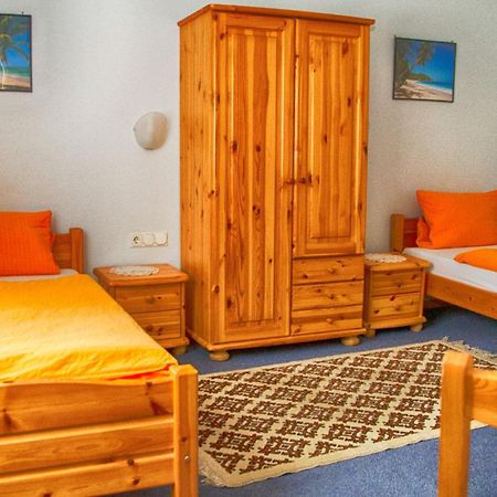 Pension Und Ferienwohnungen Bachmann Wolfersheim Ngoại thất bức ảnh